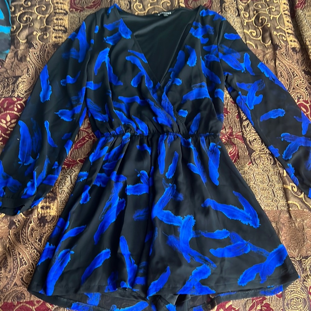 Express romper size small blue/black